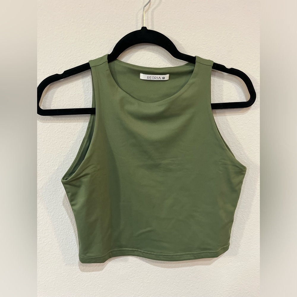 Amazon athletic tank top